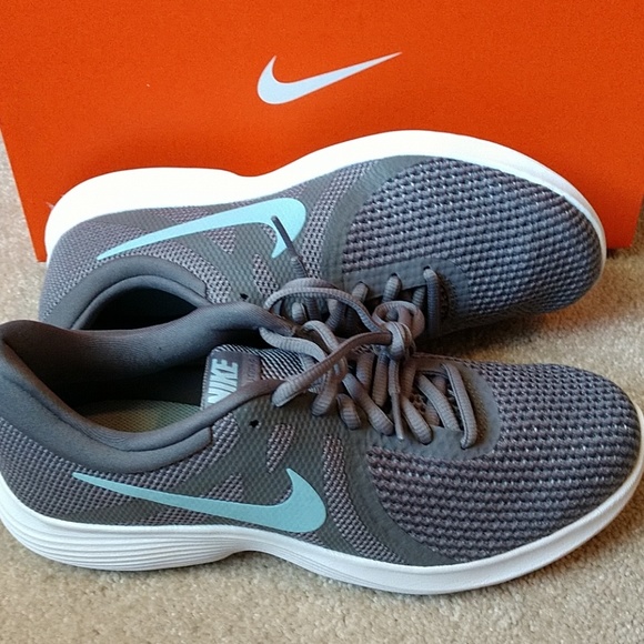 Nike Shoes - *Nike Revolution 4 Athletic Shoes-NWT*